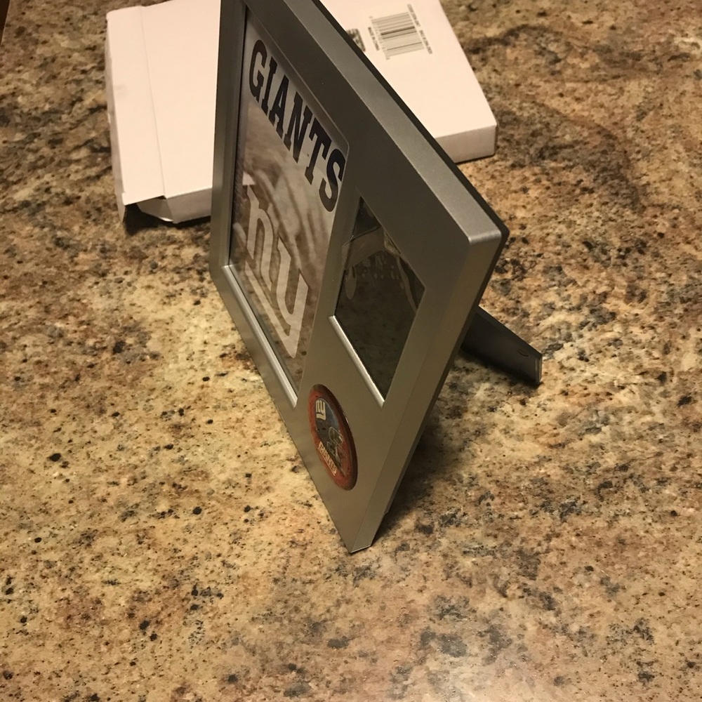 Brand new NY Giants picture digital clock